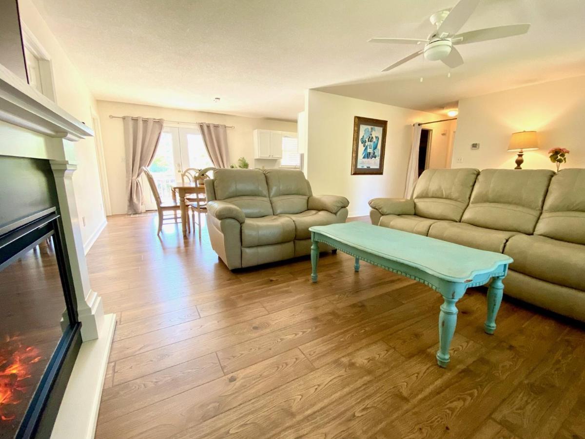 Cozy Three Bedroom House With Fireplace ويلمنجتون المظهر الخارجي الصورة