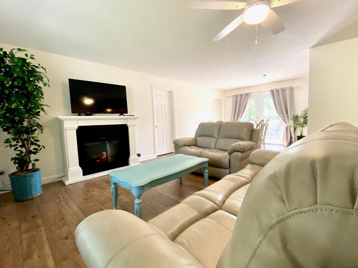 Cozy Three Bedroom House With Fireplace ويلمنجتون المظهر الخارجي الصورة